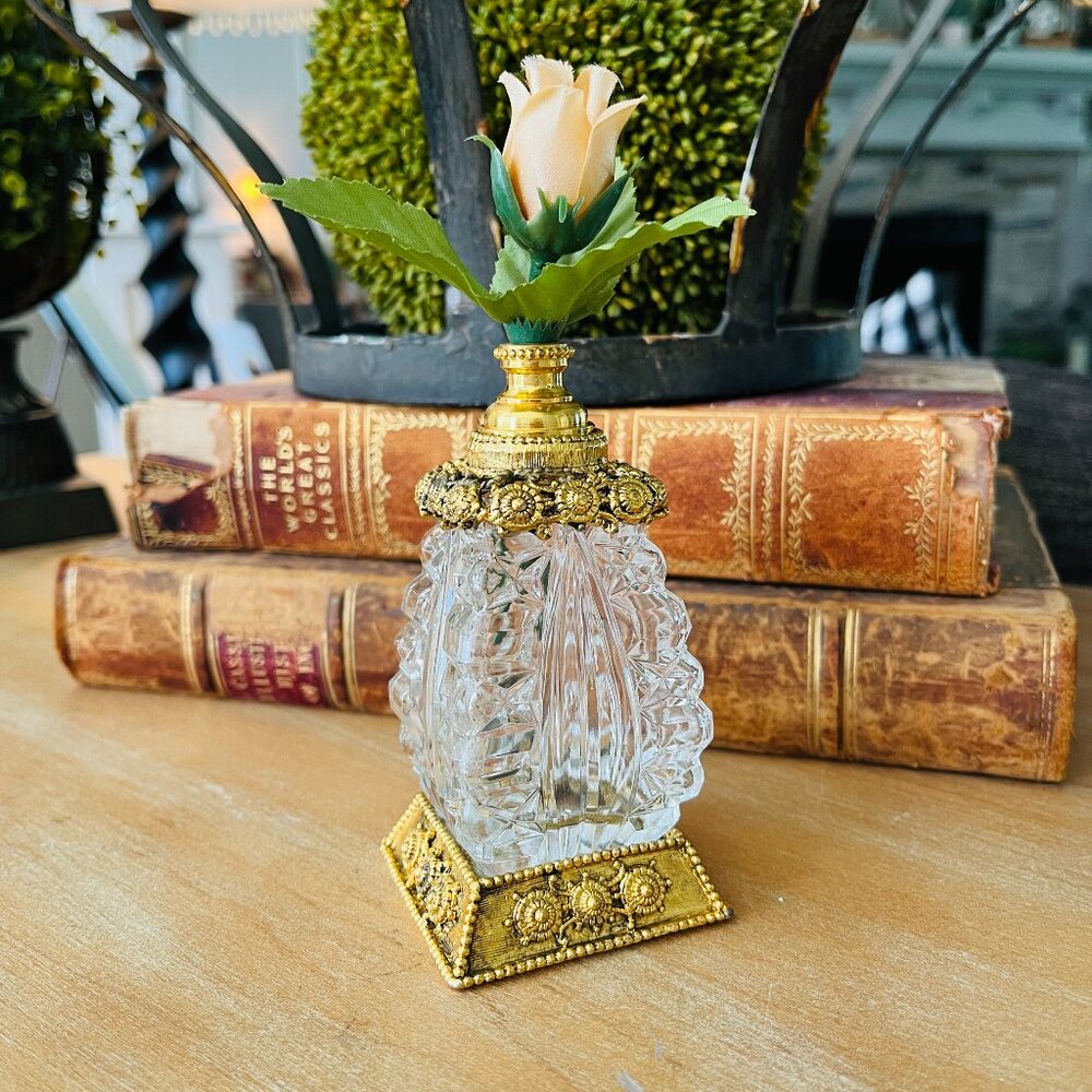 Vintage Gold and Clear Crystal Decorative Perfume Bottle